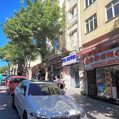 לינה וארוחת בוקר Fatih Erciyes איסטמבול